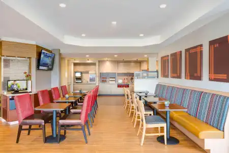 TownePlace Suites by Marriott San Diego Downtown - 45
