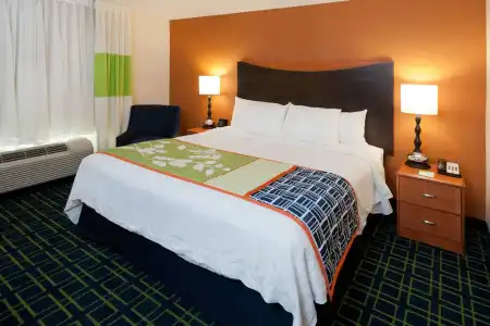 Fairfield Inn & Suites by Marriott Tallahassee Central - 53