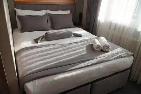 Best House - 30