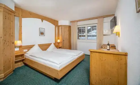 Grichting & Serviced Apartments - 125