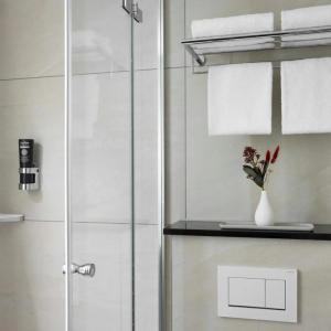 Leonardo Nürnberg - 30