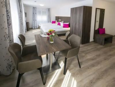 Löwen Garni - B&B - 25