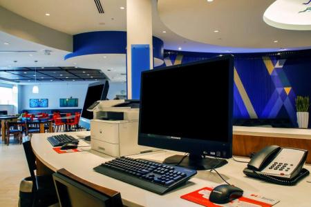 Holiday Inn Express & Suites Louisville Downtown by IHG - 16