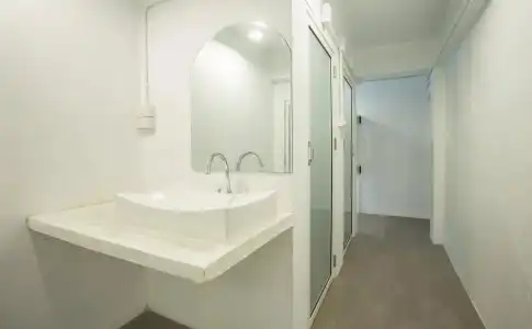 Young Money Hostel - 6