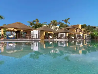 Royal River, Luxury - 0