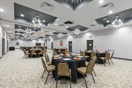 Holiday Inn Houston NE - Bush Airport Area by IHG - 15