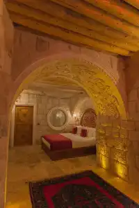 Solo Cave Suites - 213