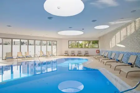 Olympic Lagoon Resort - 13