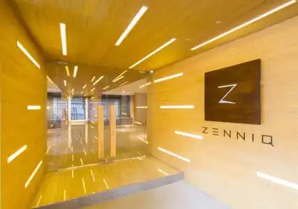 Zenniq - 16