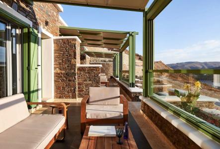 EmGard Suites - 90