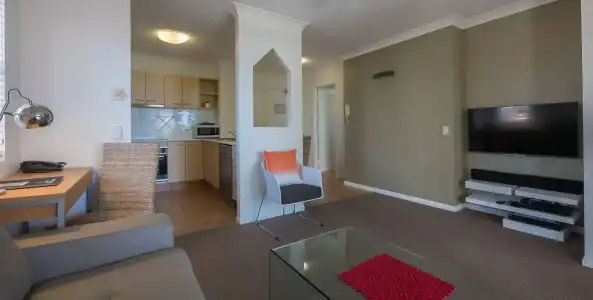 San Mateo on Broadbeach - 40