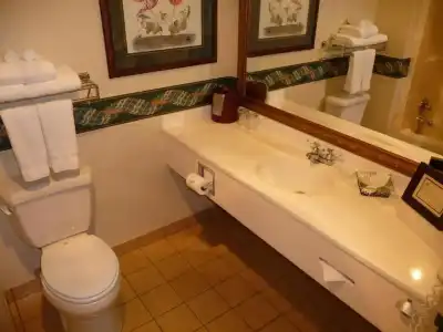 Fairhaven Village Inn - 23