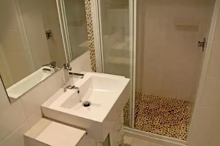 Byron Central Apartments - 9