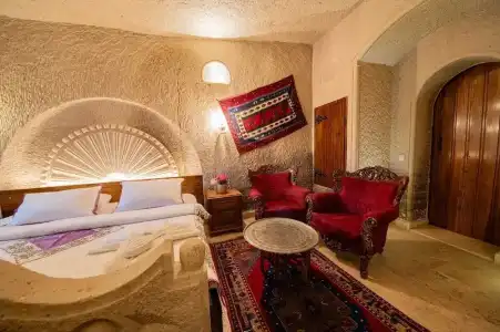 Safran Cave - 155