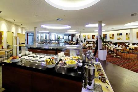 Hampton by Hilton Kaiserslautern - 10