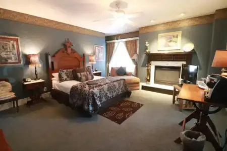 Inn at 835 Boutique - 5