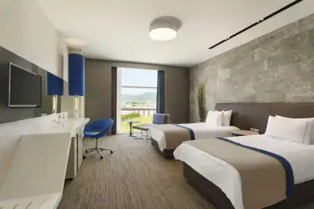 Ramada & Suites by Wyndham Izmir Kemalpasa - 16