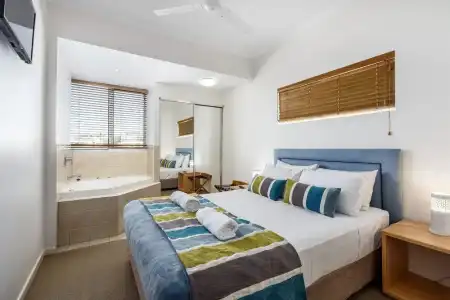 Rolling Surf Resort - 91