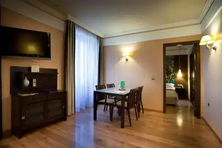 Suites Gran Via 44 Apartahotel - 44