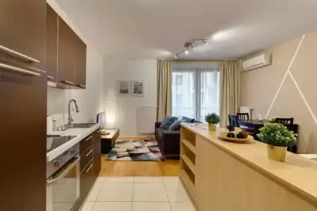 Quality Point Apartments 0-24 reception - 96
