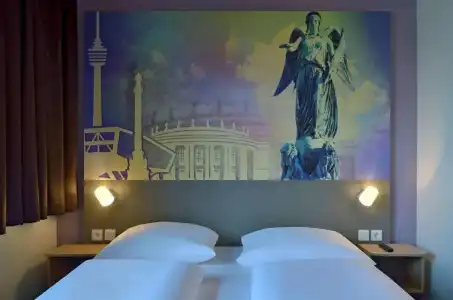 B&B Stuttgart-Vaihingen - 40