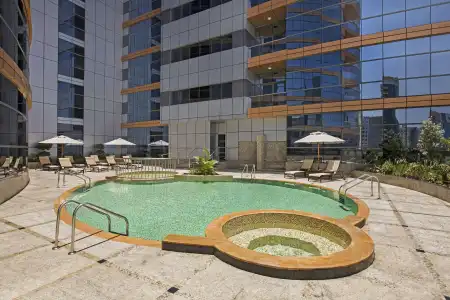 DoubleTree by Hilton & Residences Dubai Al Barsha - 23