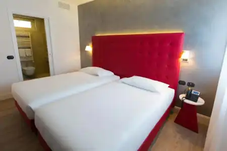 Al Campanile - Luxury Suites & Apartments - 80
