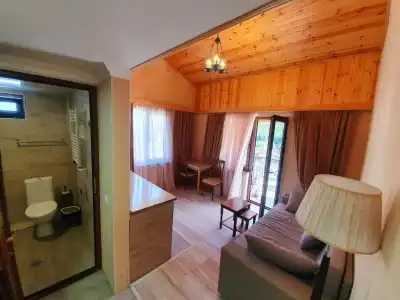 Nino Ratiani's Guesthouse - 34