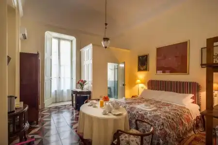 Palazzo Bernardini Suites - 10