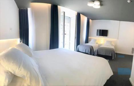 Plaza de la Virgen - 28