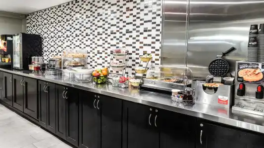 Best Western McCarran Inn - 13
