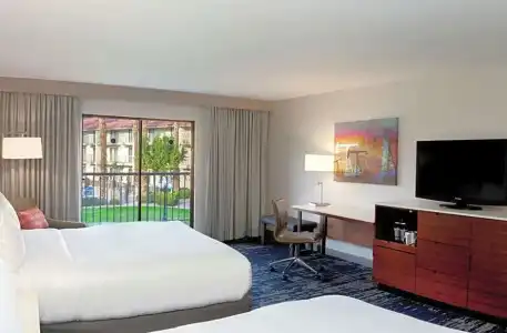 DoubleTree by Hilton Bakersfield - 26