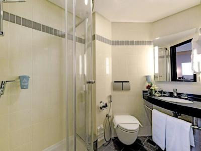 Ibis Seef - 7