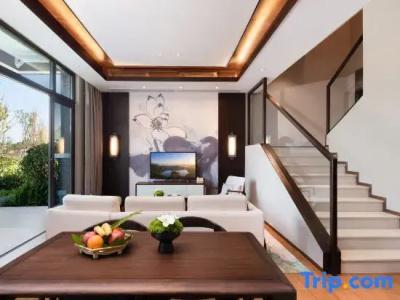 Absolute Twin Sands Resort & Spa - 211