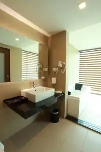 Symphony Suites - 8