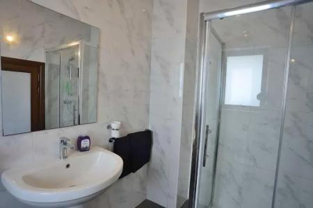 The Burrow Guest House - 109