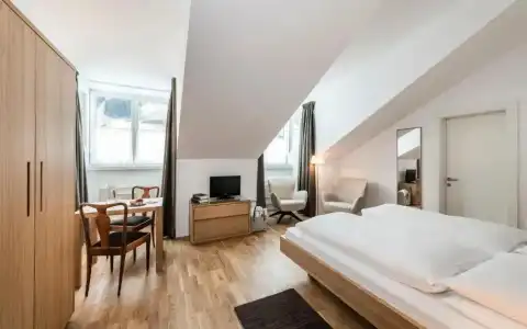 Boutique & Gourmet Orso Grigio - Grauer Bär - 24