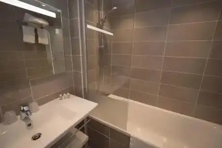 Best Western Le Roof - 195