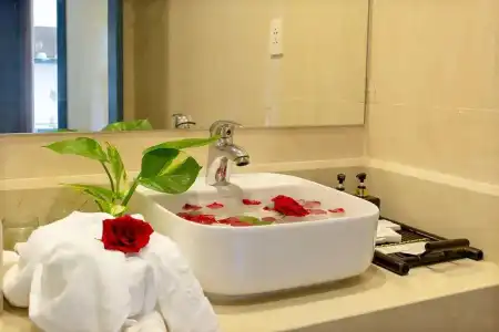 Aurora Riverside and Spa - 91