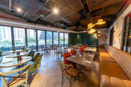 Premier Inn Dubai Barsha Heights - 42