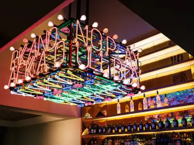 LUME Boutique, Autograph Collection - 18