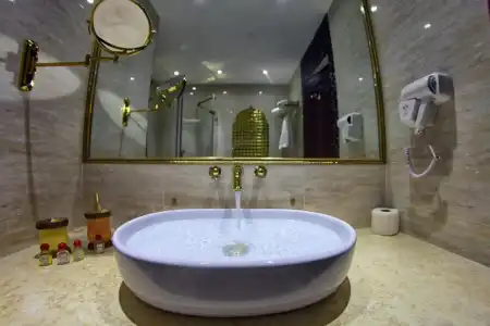 EmirHan - 43