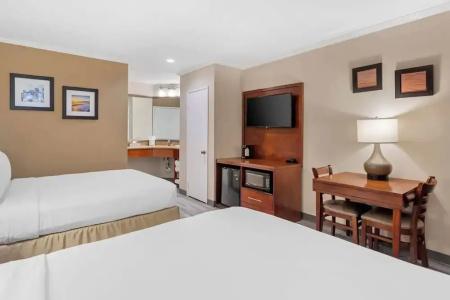Comfort Inn Santa Monica - West Los Angeles - 69