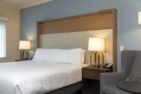 Holiday Inn VICTORIA – ELK LAKE by IHG - 62