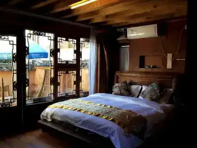 Lijiang Courier Inn - 2