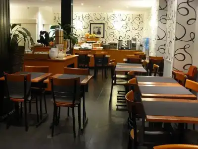 Hôtel Red Fox - 12