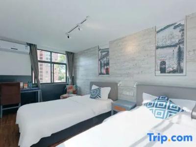 Upland International Youth Hostel - 100