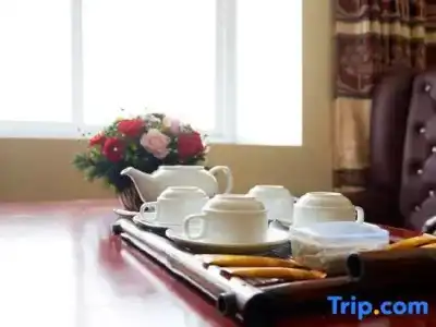 Ngoc Lan - 35