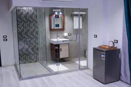 Elite Pyramids Boutique - 120