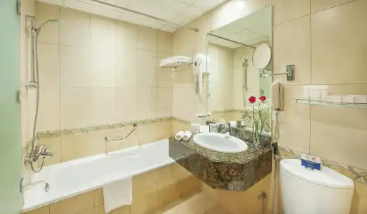 Golden Tulip Sharjah Apartments - 7